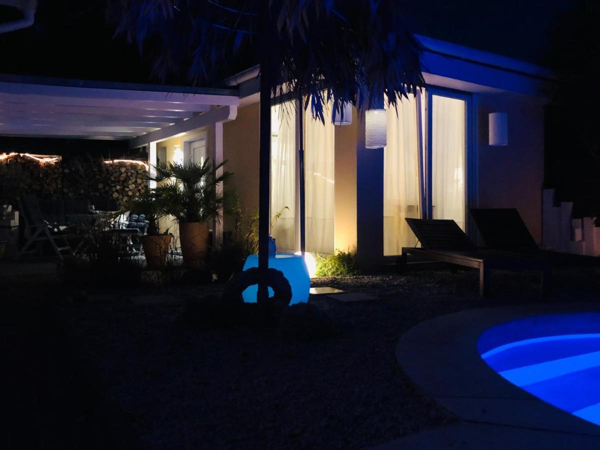 Apartment Tinyhouse Mit Pool, Outdoor Whirlpool Und Garten Petershagen-Eggersdorf Exterior photo