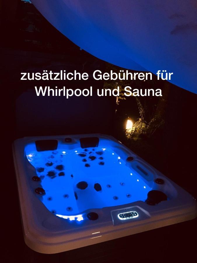 Apartment Tinyhouse Mit Pool, Outdoor Whirlpool Und Garten Petershagen-Eggersdorf Exterior photo