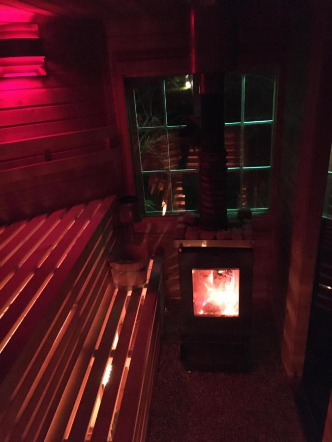 Apartment Tinyhouse Mit Pool, Outdoor Whirlpool Und Garten Petershagen-Eggersdorf Exterior photo